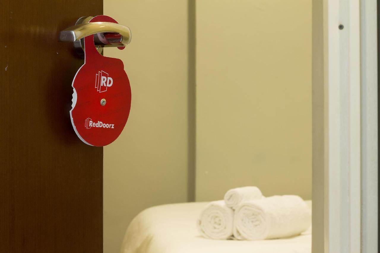 Hotel Reddoorz Near Naia Terminal 1 Paranaque City Exteriér fotografie